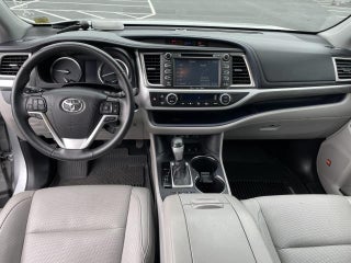 2019 Toyota Highlander Limited V6 AWD (Natl) in Oakdale, NY - SecuraCar