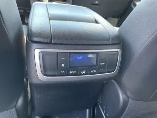 2019 Toyota Highlander SE V6 AWD (Natl) in Oakdale, NY - SecuraCar