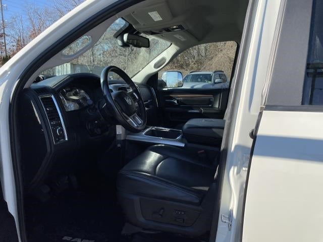 2016 RAM 1500 4WD Crew Cab 149 Laramie"