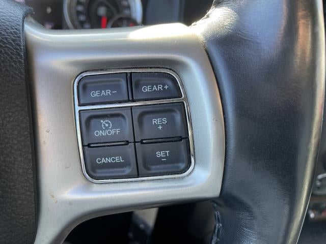 2016 RAM 1500 4WD Crew Cab 149 Laramie"