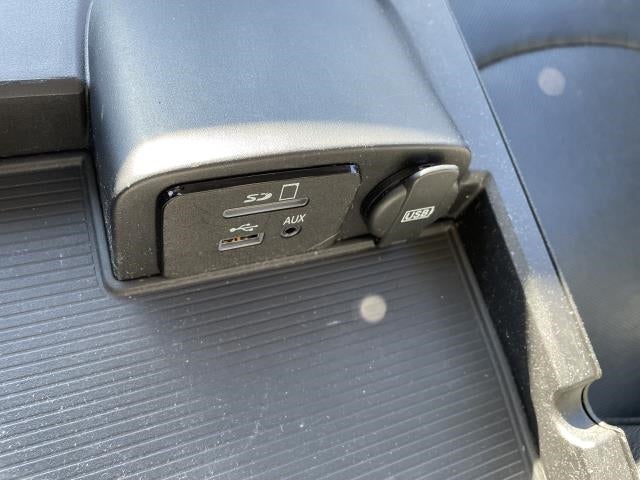 2016 RAM 1500 4WD Crew Cab 149 Laramie"