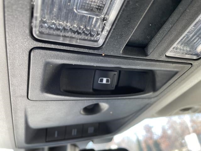 2016 RAM 1500 4WD Crew Cab 149 Laramie"