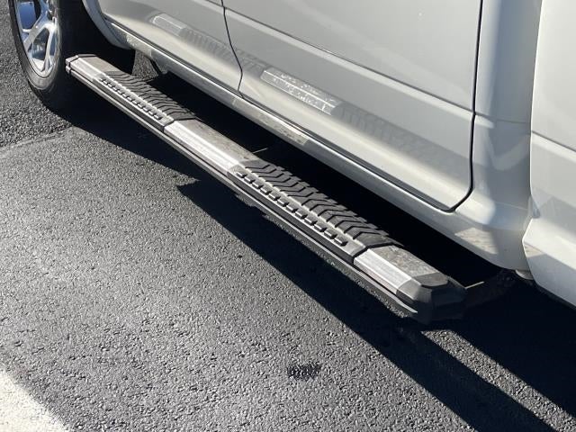 2016 RAM 1500 4WD Crew Cab 149 Laramie"