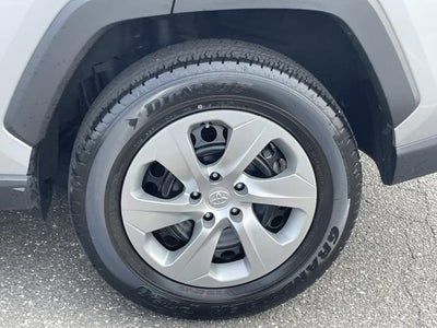 2019 Toyota RAV4 LE AWD (Natl)
