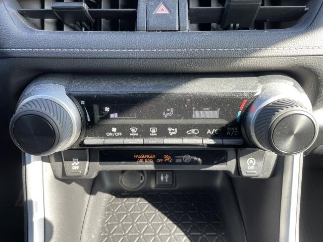 2019 Toyota RAV4 LE AWD (Natl)