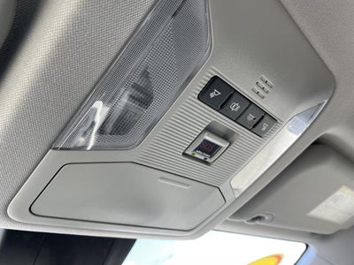 2019 Toyota RAV4 LE AWD (Natl)