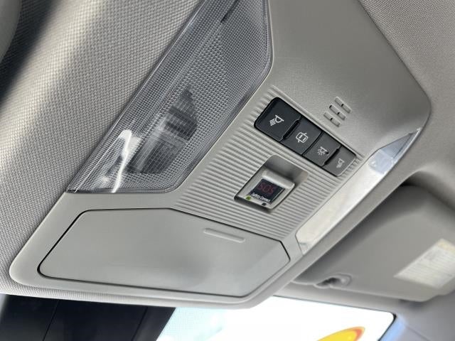 2019 Toyota RAV4 LE AWD (Natl)