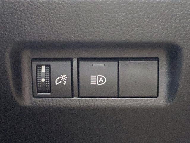 2019 Toyota RAV4 LE AWD (Natl)