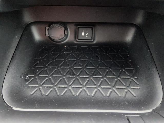 2019 Toyota RAV4 LE AWD (Natl)