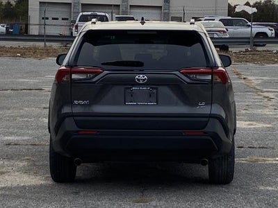 2019 Toyota RAV4 LE AWD (Natl)