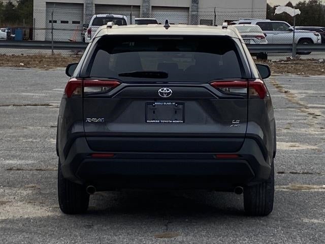 2019 Toyota RAV4 LE AWD (Natl)