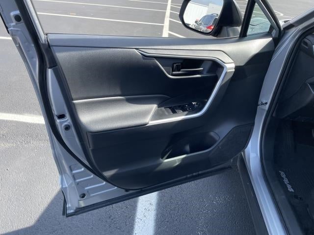 2021 Toyota RAV4 LE AWD (Natl)