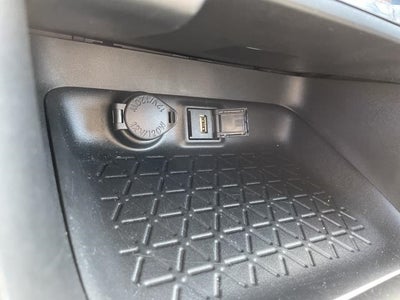 2021 Toyota RAV4 LE AWD (Natl)