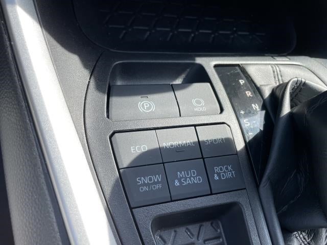 2021 Toyota RAV4 LE AWD (Natl)