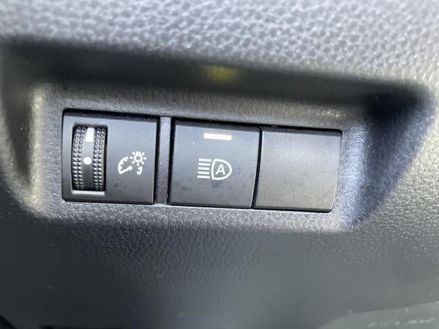 2021 Toyota RAV4 LE AWD (Natl)