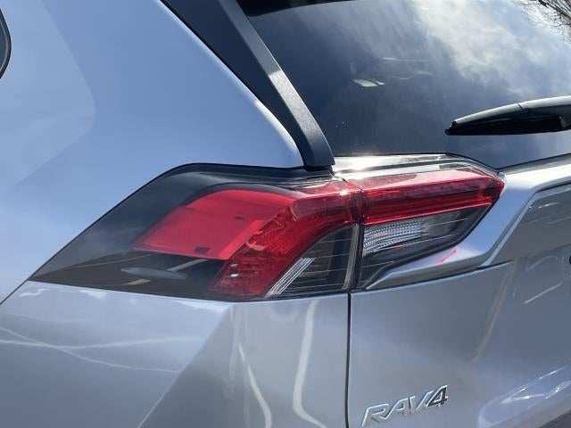 2021 Toyota RAV4 LE AWD (Natl)