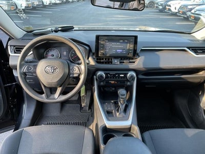 2019 Toyota RAV4 LE AWD (Natl)