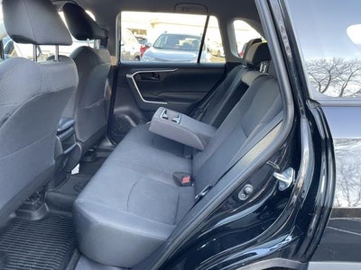 2019 Toyota RAV4 LE AWD (Natl)