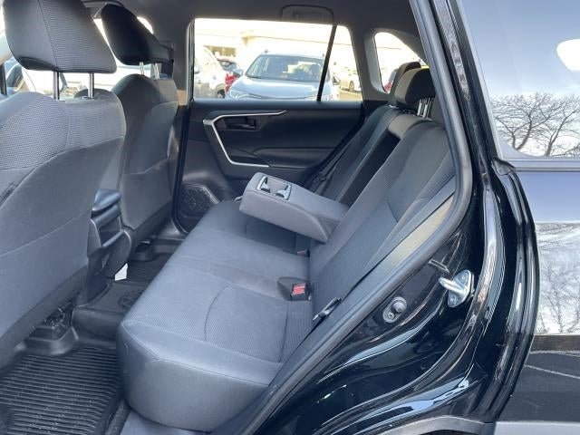 2019 Toyota RAV4 LE AWD (Natl)