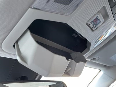 2019 Toyota RAV4 LE AWD (Natl)