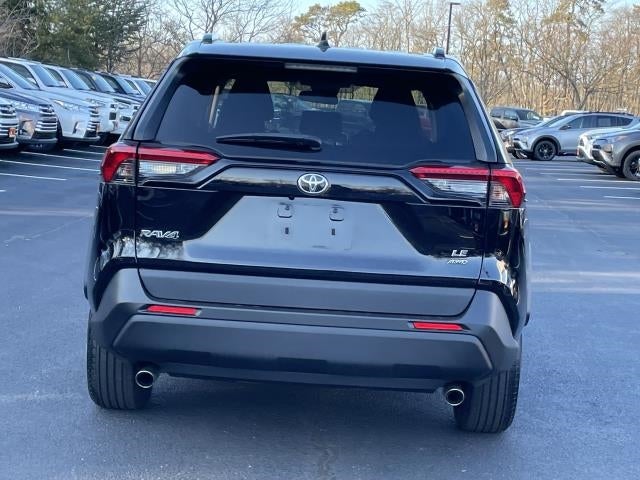 2019 Toyota RAV4 LE AWD (Natl)
