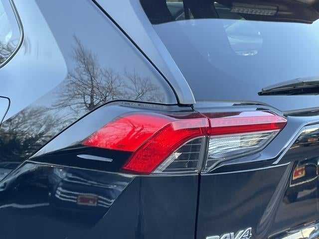 2019 Toyota RAV4 LE AWD (Natl)