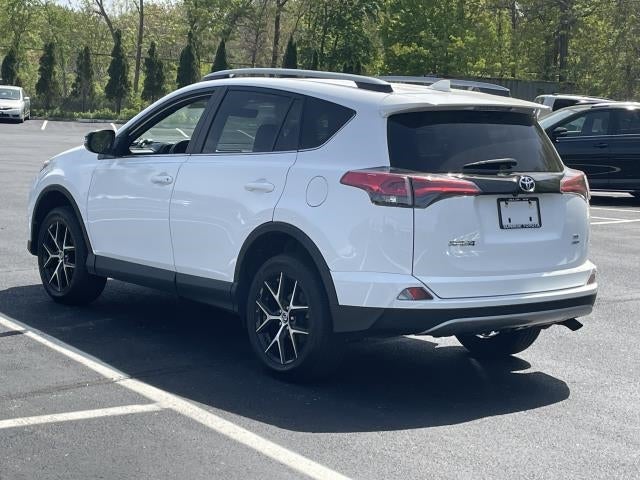 2018 Toyota RAV4 SE AWD (Natl)