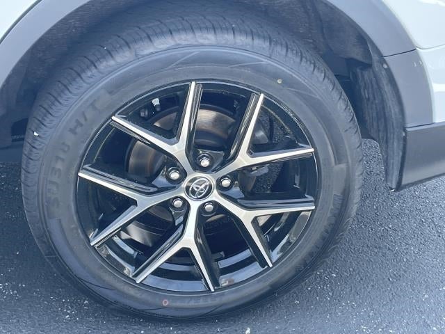 2018 Toyota RAV4 SE AWD (Natl)