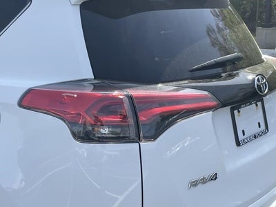 2018 Toyota RAV4 SE AWD (Natl)