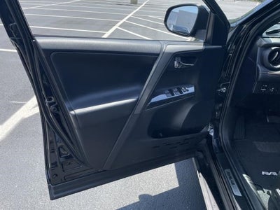 2016 Toyota RAV4 AWD 4dr SE (Natl)