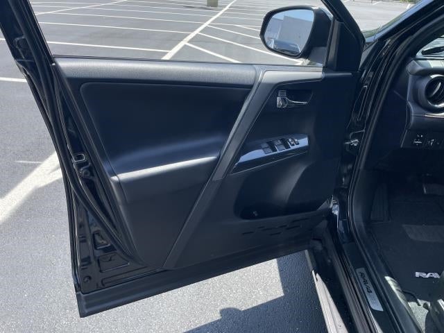 2016 Toyota RAV4 AWD 4dr SE (Natl)