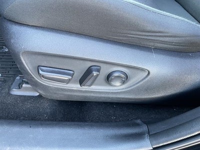 2019 Toyota RAV4 XLE AWD (Natl)