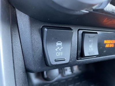 2019 Toyota RAV4 XLE AWD (Natl)