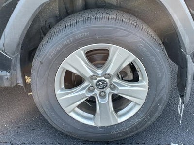 2019 Toyota RAV4 XLE AWD (Natl)