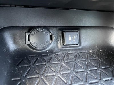 2019 Toyota RAV4 XLE AWD (Natl)