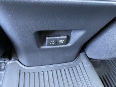 2020 Toyota RAV4 XLE AWD (Natl)