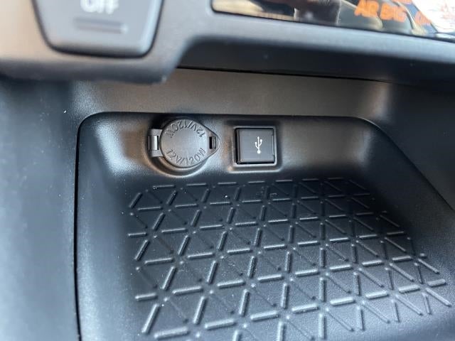 2020 Toyota RAV4 XLE AWD (Natl)