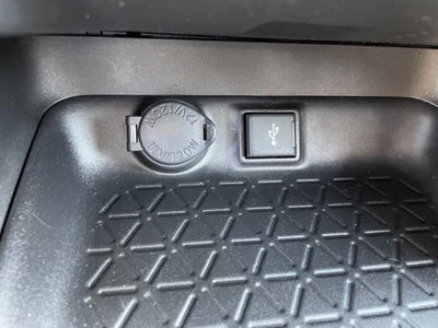 2021 Toyota RAV4 XLE AWD (Natl)