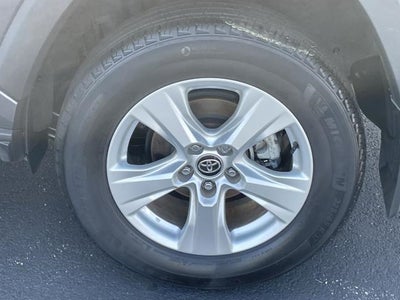 2021 Toyota RAV4 XLE AWD (Natl)