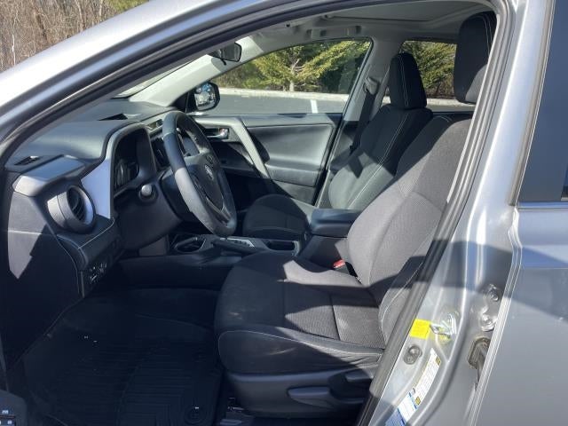 2016 Toyota RAV4 AWD 4dr XLE (Natl)