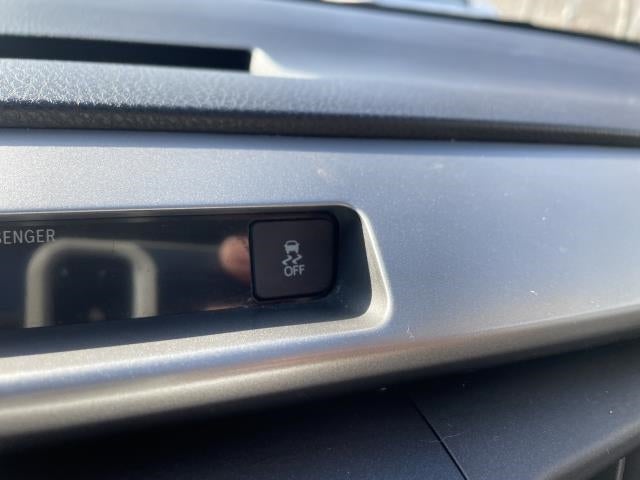 2016 Toyota RAV4 AWD 4dr XLE (Natl)