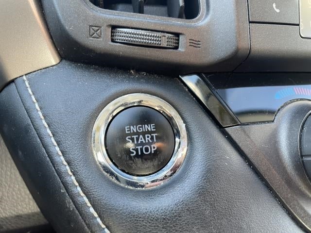 2016 Toyota RAV4 AWD 4dr XLE (Natl)