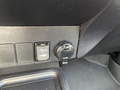 2016 Toyota RAV4 AWD 4dr XLE (Natl)