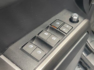 2018 Toyota Tacoma SR Double Cab 5' Bed V6 4x4 AT (Natl)