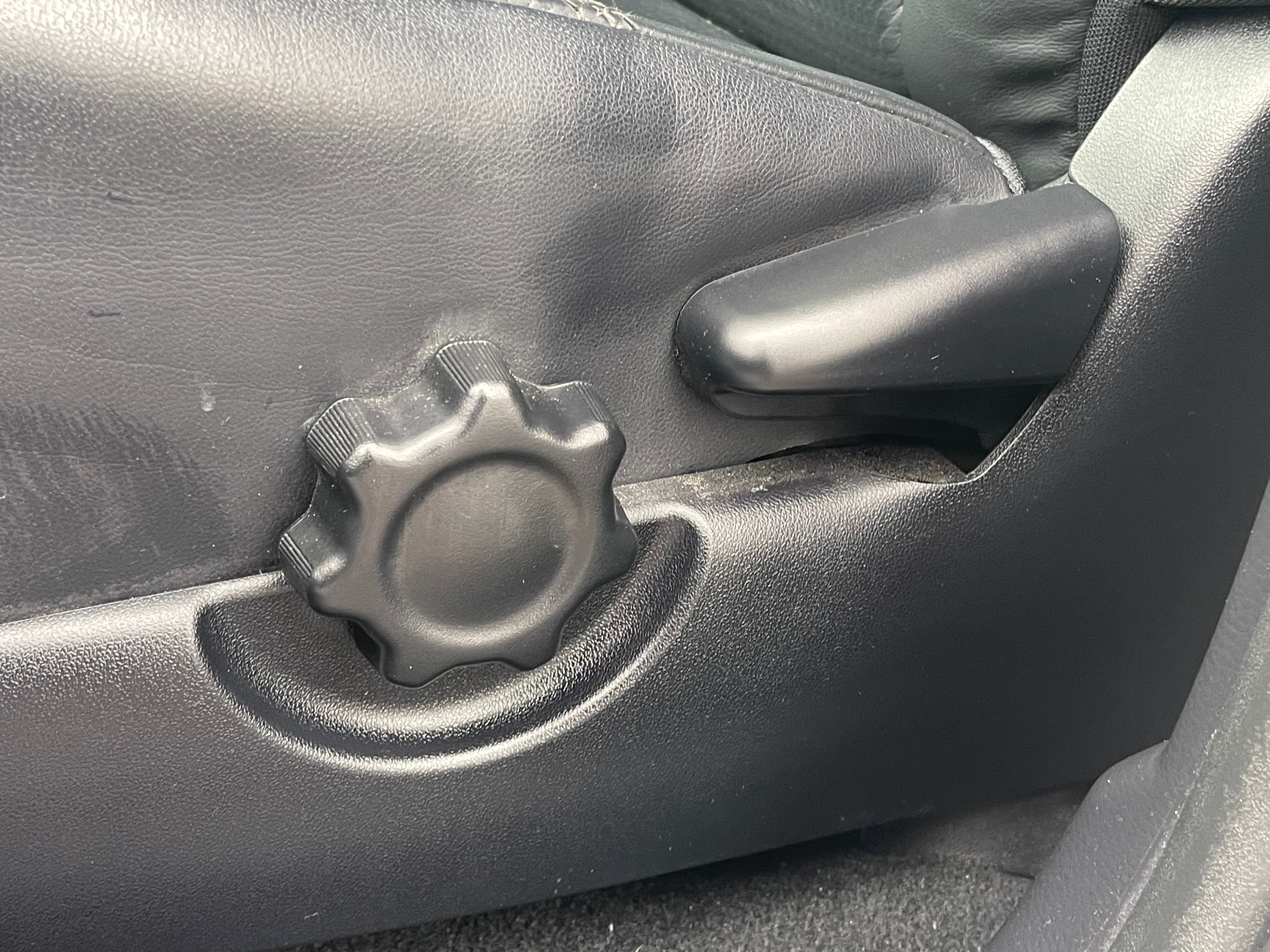 2018 Toyota Tacoma SR Double Cab 5' Bed V6 4x4 AT (Natl)