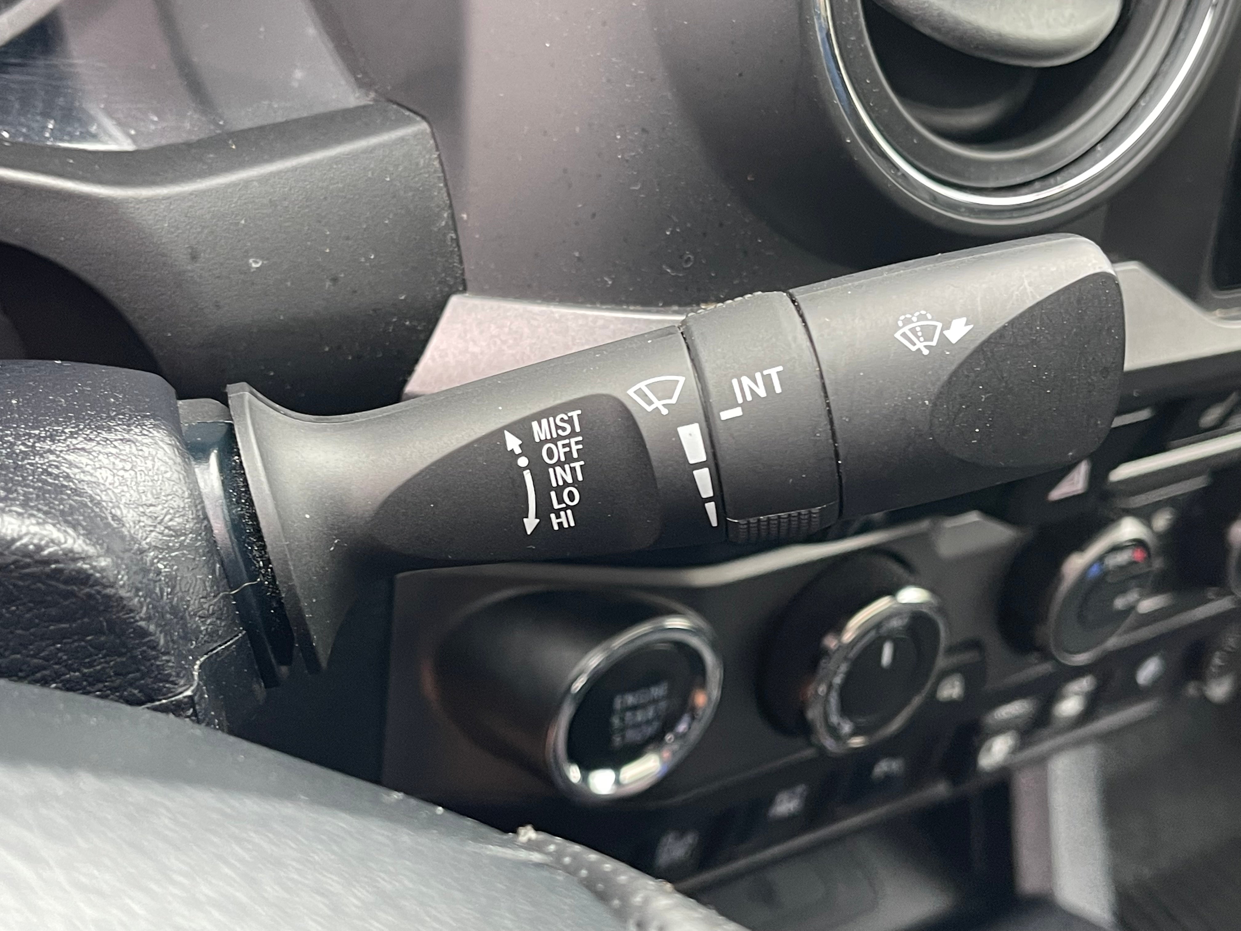 2018 Toyota Tacoma SR Double Cab 5' Bed V6 4x4 AT (Natl)