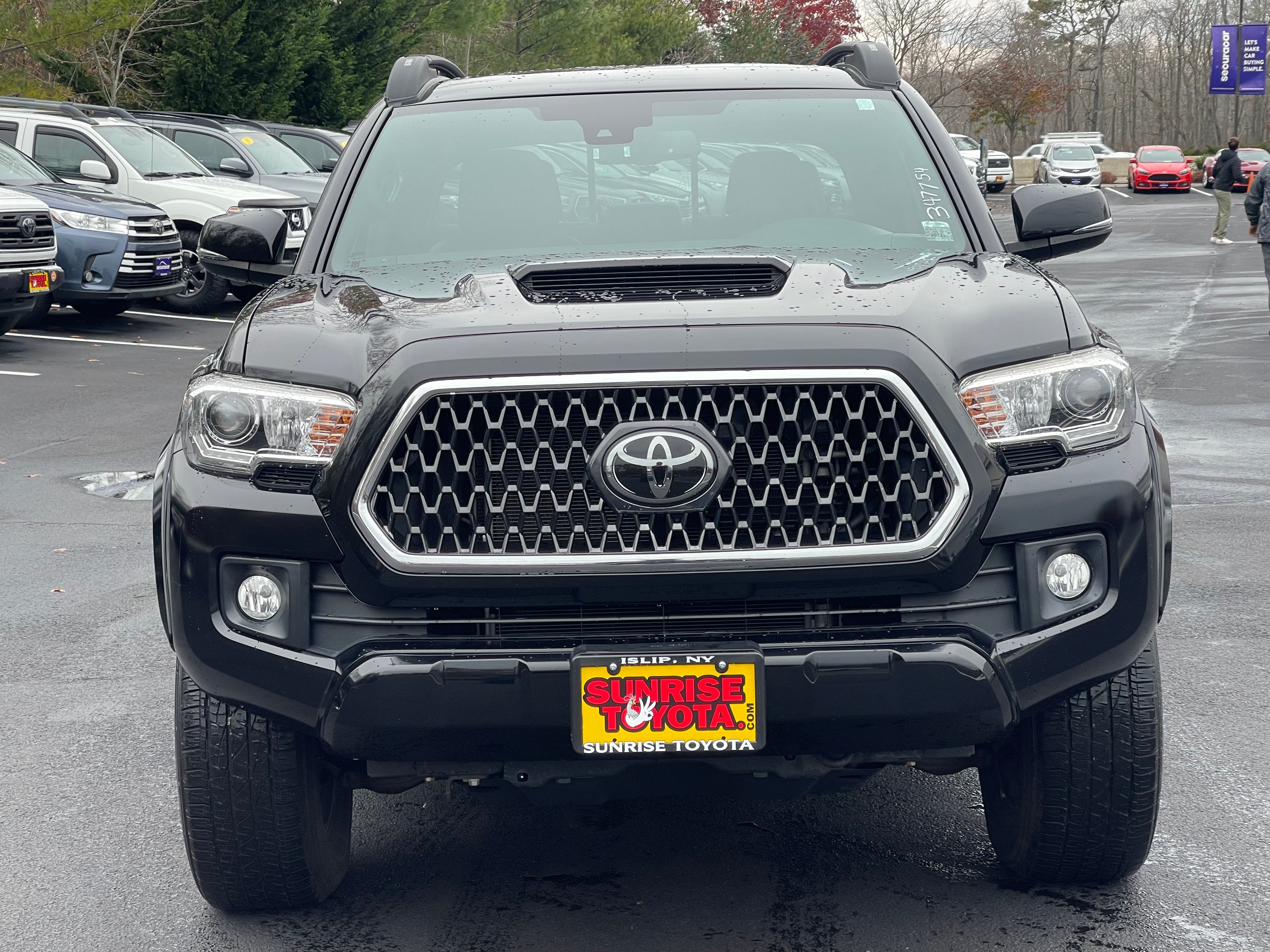 2018 Toyota Tacoma SR Double Cab 5' Bed V6 4x4 AT (Natl)