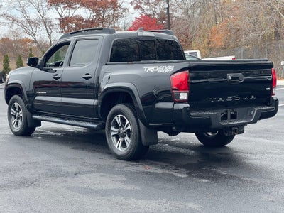 2018 Toyota Tacoma SR Double Cab 5' Bed V6 4x4 AT (Natl)