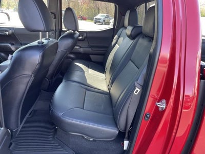 2020 Toyota Tacoma 4WD TRD Sport Double Cab 5' Bed V6 AT (Natl)