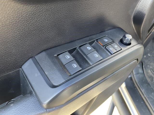 2021 Toyota Tacoma 4WD SR5 Double Cab 5' Bed V6 AT (Natl)